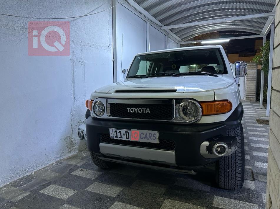 تويوتا إف جي كروزر